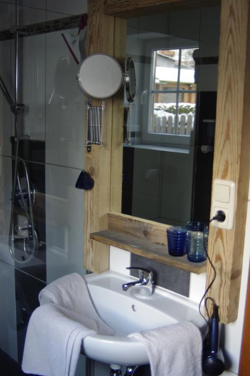 Alpin-Sportiv Apartment Lermoos Bilik gambar