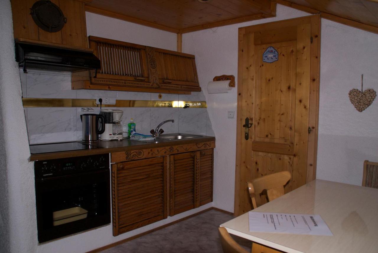 Alpin-Sportiv Apartment Lermoos Bilik gambar